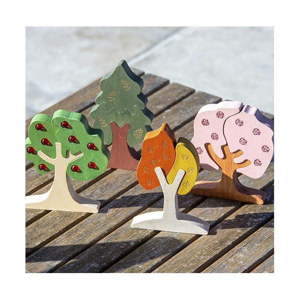 Árboles de las estaciones con gemas